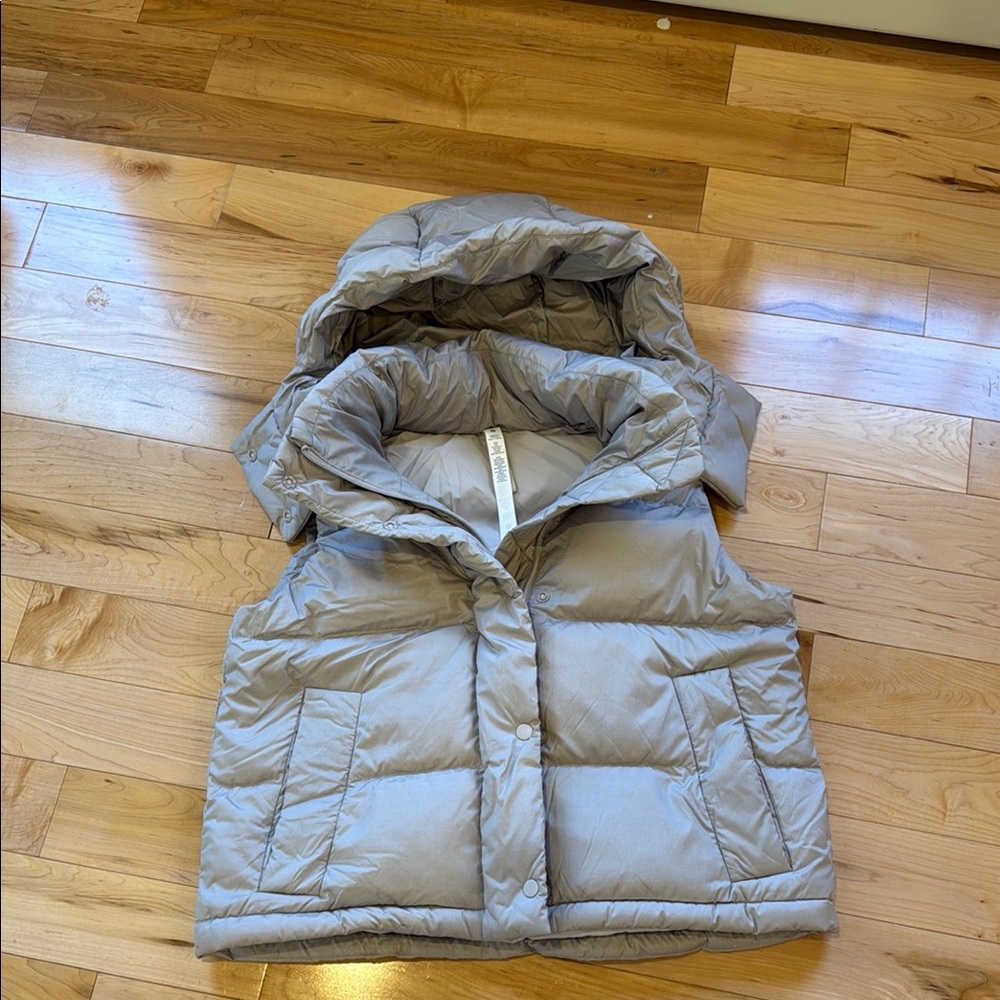Woman’s Wonder puff vest